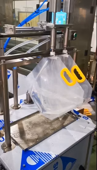 自動 Doypack スタンドアップスパウトパウチ液体洗濯洗剤充填シール包装機